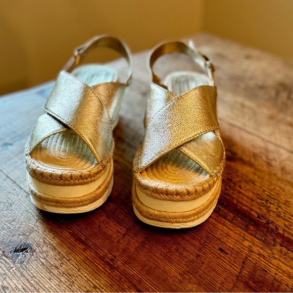 Women’s MARC FISHER Gandy Leather Wedge Platform Sandals size 9 - Picture 2 of 5